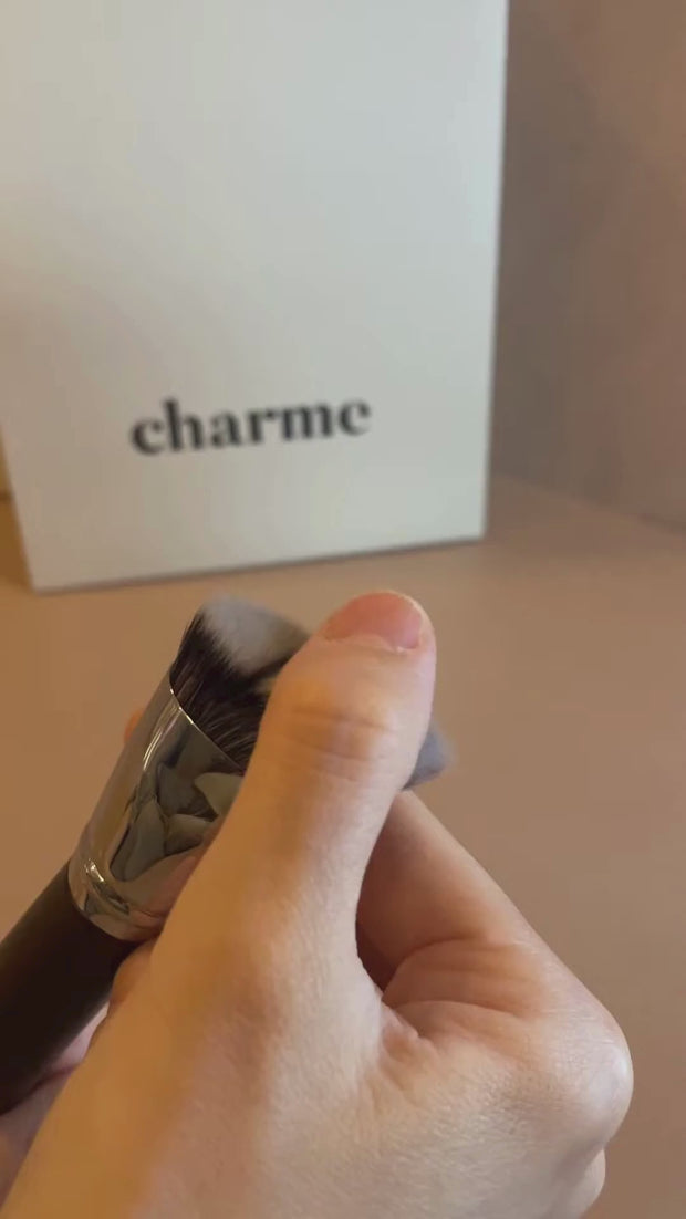 charmeオリジナル<br>ファンデーションブラシ